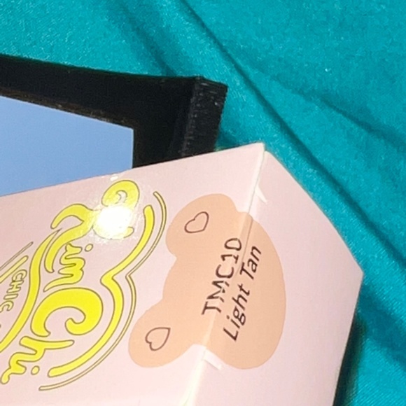 Makeup - Picture 13 of 16